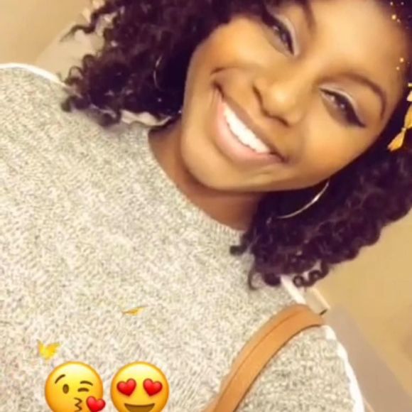 Meet your Posher, Dara - Picture 1 of 1